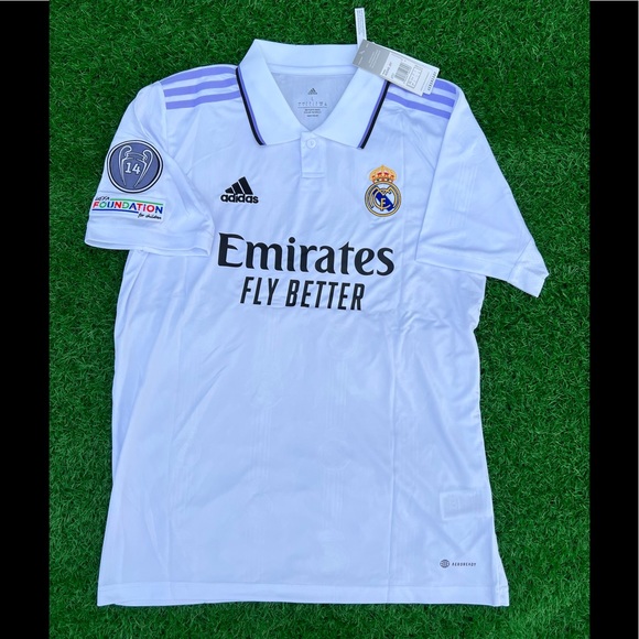 NEW Benzema Real Madrid Home 22/23 Jersey - Picture 2 of 8